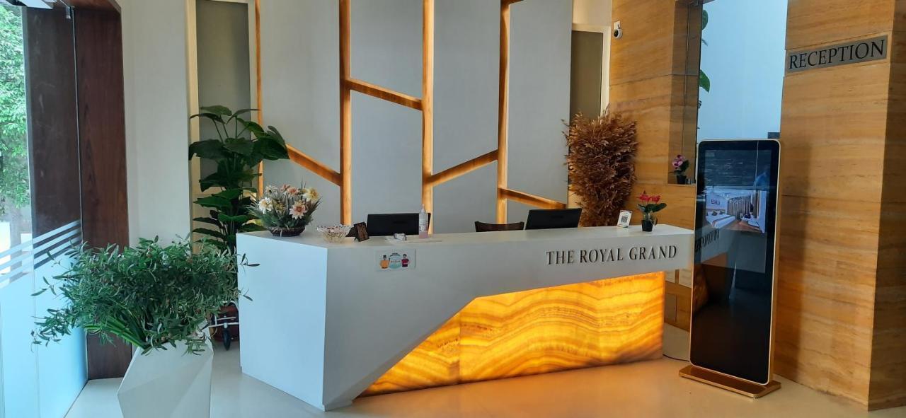 فندق The Royal Grand Karūr المظهر الخارجي الصورة