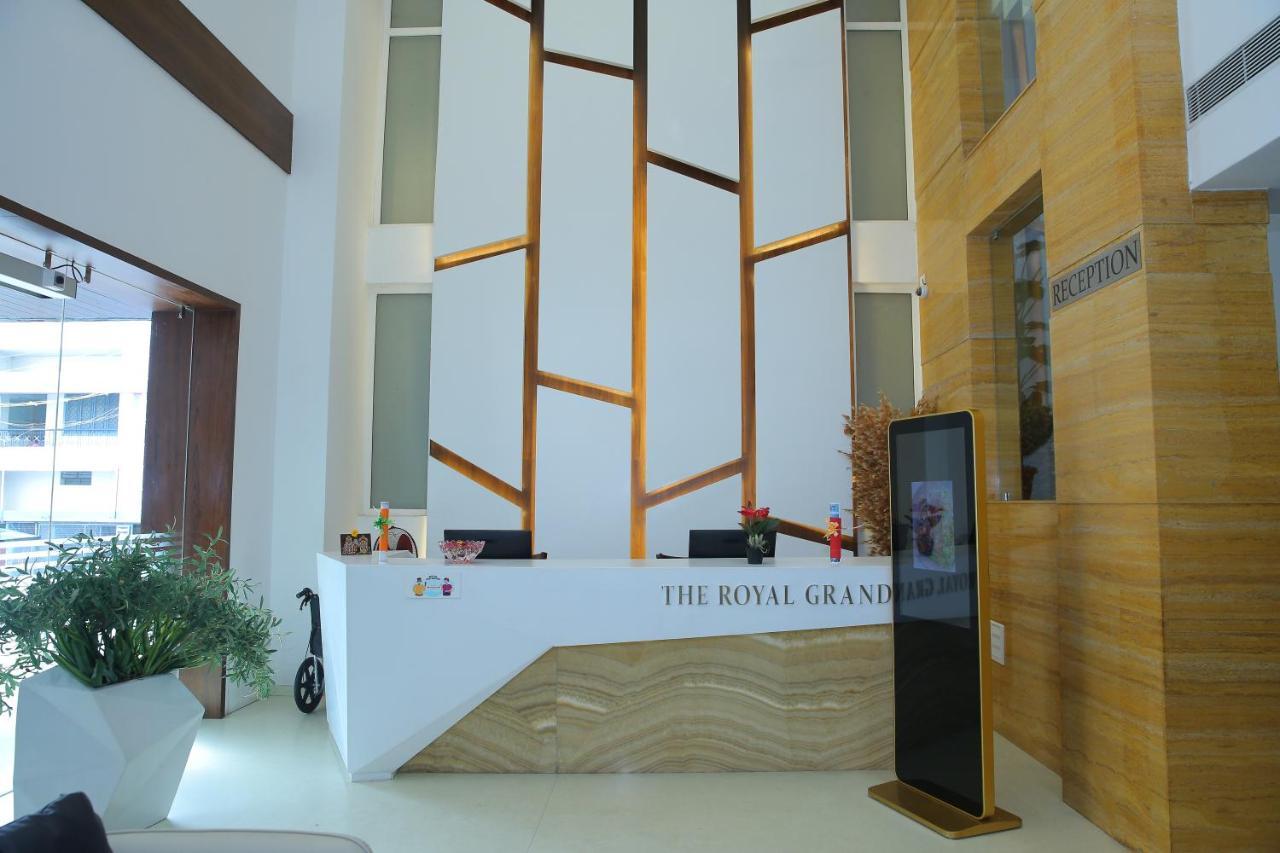 فندق The Royal Grand Karūr المظهر الخارجي الصورة